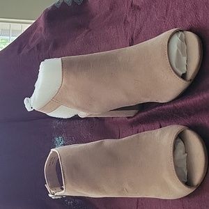 Beautiful suede dusty rose women's booties with 3 inch heels.